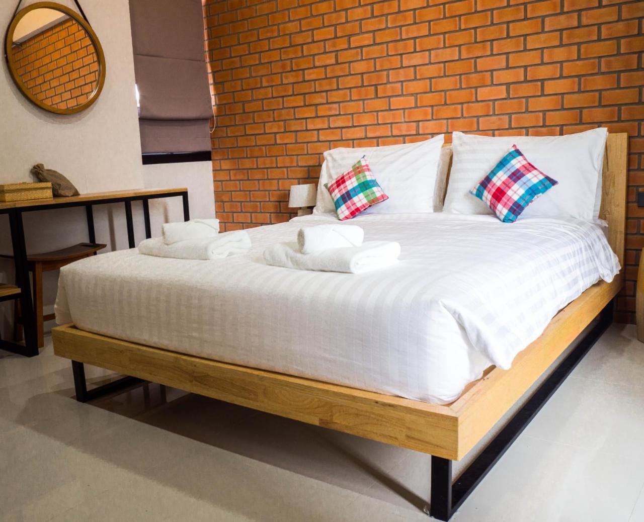 Luck Esan Loft Otel Ubon Ratchathani Dış mekan fotoğraf