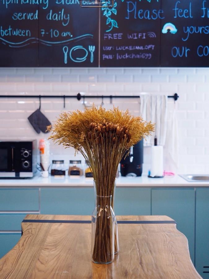 Luck Esan Loft Otel Ubon Ratchathani Dış mekan fotoğraf