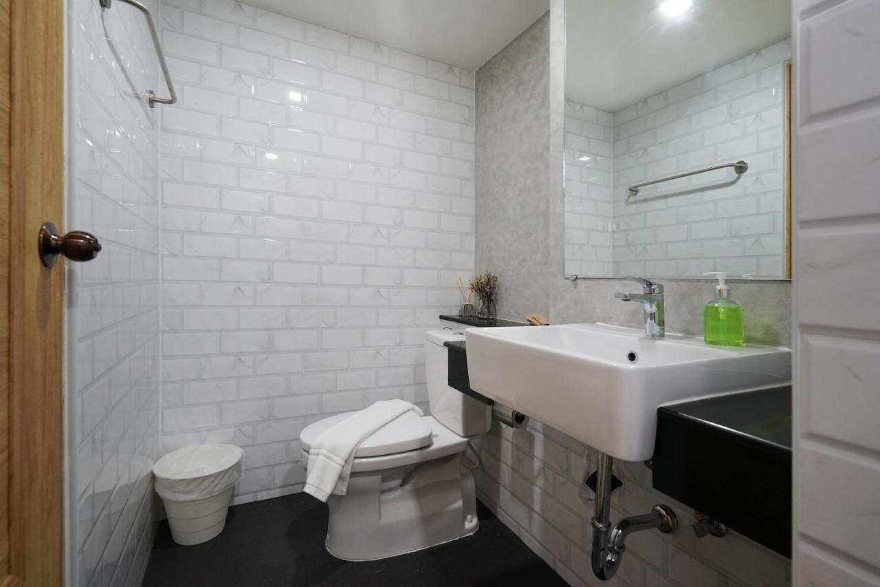 Luck Esan Loft Otel Ubon Ratchathani Dış mekan fotoğraf