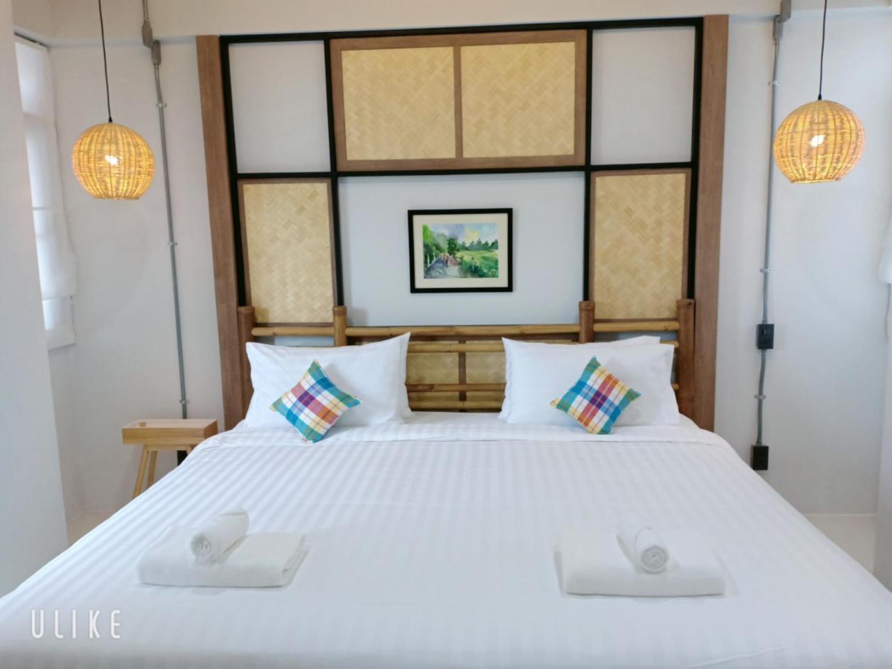 Luck Esan Loft Otel Ubon Ratchathani Dış mekan fotoğraf